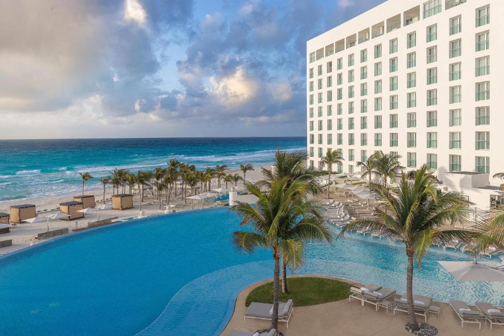 Le Blanc Spa Resort Cancun - All Inclusive - Royale Deluxe Walk Out Suite